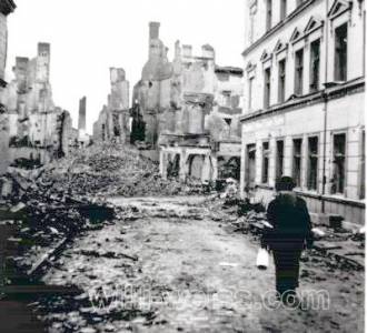kuestrin_strassenzug.jpg